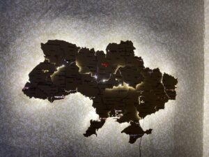 Багатошарова 3D Карта України з дерева
